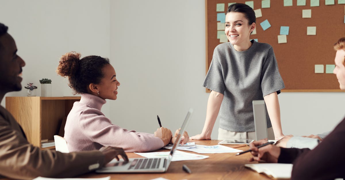 découvrez nos opportunités de stage passionnantes qui vous permettront de gagner une expérience précieuse dans votre domaine. rejoignez-nous pour développer vos compétences professionnelles tout en contribuant à des projets innovants.