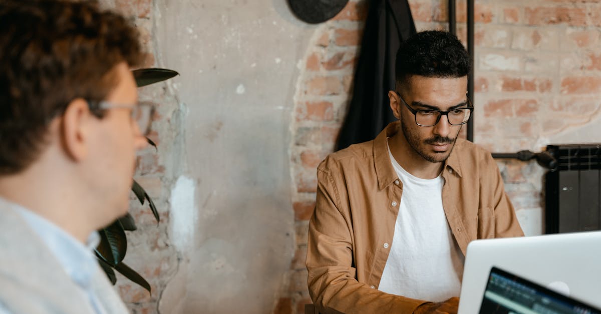 découvrez les profils de métiers clés qui façonnent le marché du travail actuel. explorez les compétences, les tendances et les opportunités offertes par ces rôles essentiels pour réussir dans votre carrière.