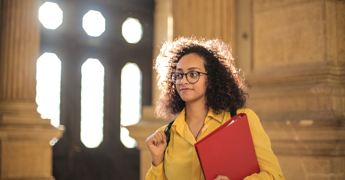 Les bourses d’études : un atout pour les talents recherchés par les chasseurs de tête