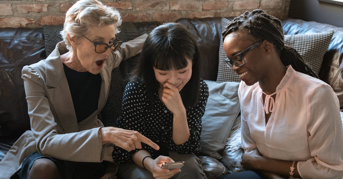découvrez le monde fascinant des entrepreneurs sociaux, des innovateurs qui allient profit et impact social. explorez des initiatives inspirantes qui transforment des communautés tout en créant des solutions durables aux défis contemporains.