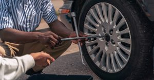 découvrez l'apprentissage, une voie dynamique qui allie formation théorique et expérience pratique en entreprise. idéal pour les jeunes et les adultes souhaitant acquérir des compétences professionnelles tout en développant leur réseau. explorez les avantages et les opportunités qu'offre cette formule d'éducation et préparez-vous à réussir dans le monde du travail.