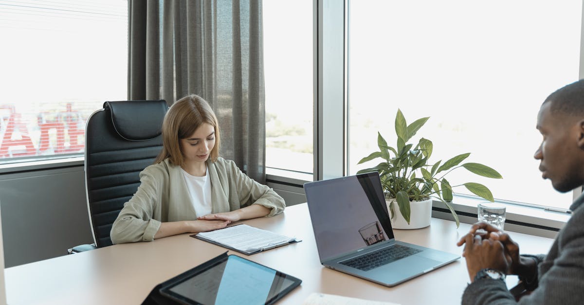 découvrez le recrutement digital, une stratégie moderne pour attirer et sélectionner les meilleurs talents. optimisez votre processus de recrutement grâce aux outils numériques et engagez des candidats qualifiés plus rapidement.
