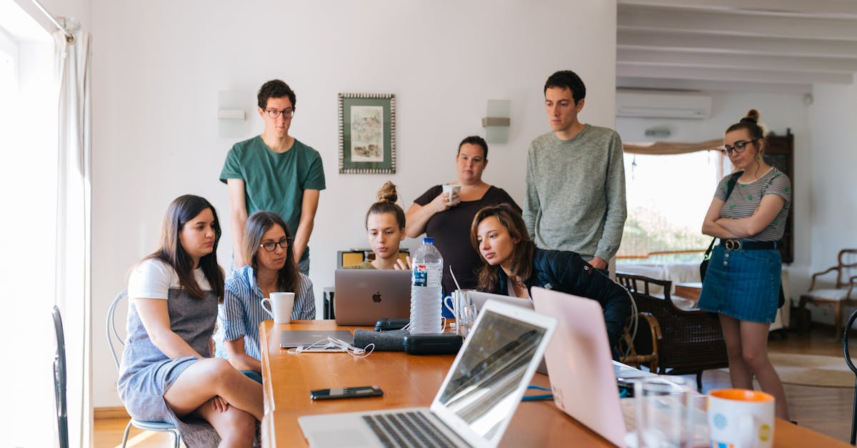 découvrez les clés du leadership efficace : inspirez, motivez et guidez vos équipes vers le succès grâce à des stratégies éprouvées et un management bienveillant.