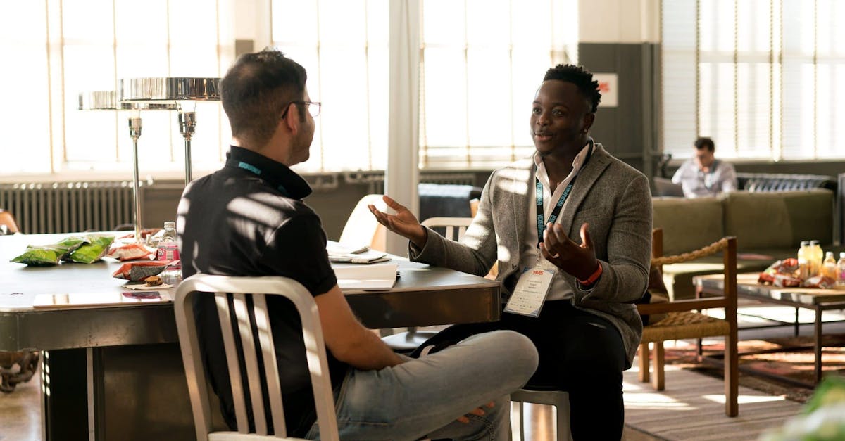 découvrez l'art du networking : de quoi s'agit-il, pourquoi est-ce essentiel pour votre carrière et comment établir des connexions professionnelles durables. apprenez à optimiser votre réseau pour saisir de nouvelles opportunités.