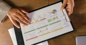 découvrez des méthodes efficaces pour évaluer la performance de votre équipe et de vos projets. optimisez vos processus, identifiez les points d'amélioration et atteignez vos objectifs avec des stratégies d'évaluation pertinentes.