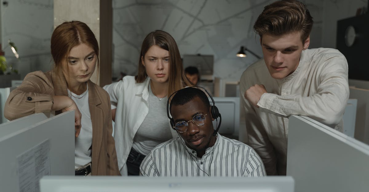 découvrez comment améliorer l'engagement des employés au sein de votre entreprise grâce à des stratégies innovantes et des pratiques efficaces. optimisez la motivation et la satisfaction de vos équipes pour un environnement de travail plus productif.