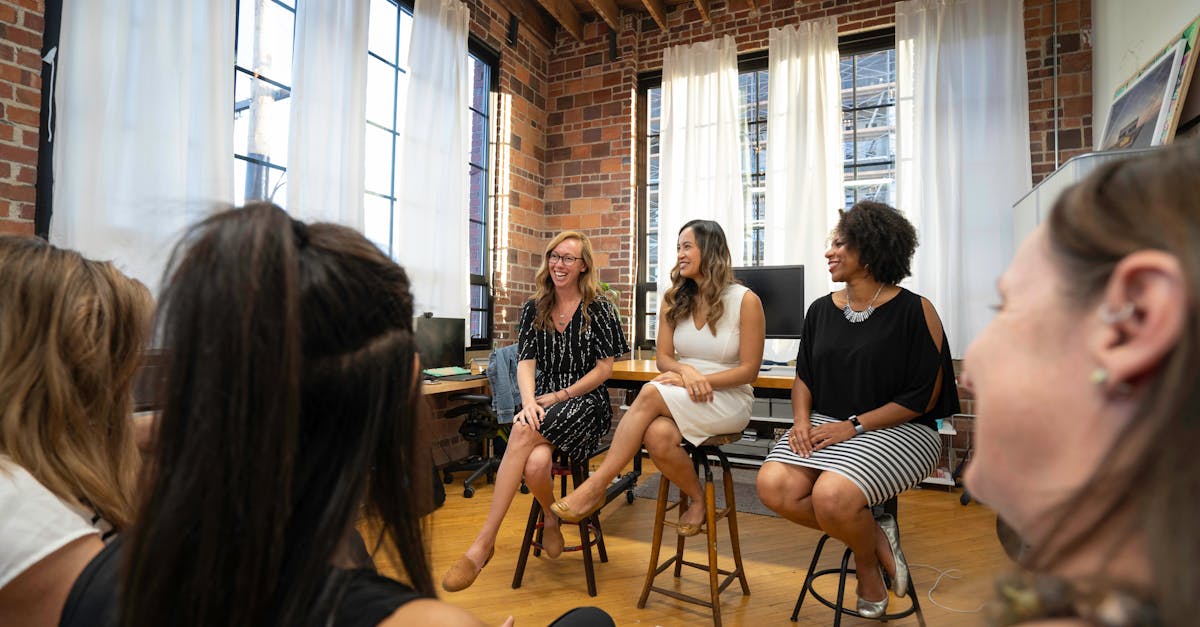 découvrez l'art du networking professionnel : enrichissez vos connexions, développez vos opportunités de carrière et optimisez votre réseau grâce à des stratégies efficaces et des conseils pratiques.