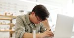 découvrez les responsabilités professionnelles essentielles qui encadrent votre rôle dans le monde du travail. explorez les attentes, les engagements éthiques et les normes comportementales qui guident les professionnels dans divers secteurs.