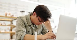 découvrez les responsabilités professionnelles essentielles qui encadrent votre rôle dans le monde du travail. explorez les attentes, les engagements éthiques et les normes comportementales qui guident les professionnels dans divers secteurs.