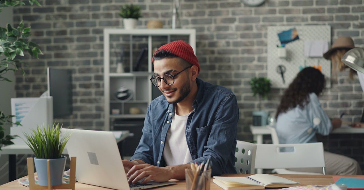 découvrez comment améliorer la collaboration au sein de votre équipe grâce à des outils et des méthodes efficaces. optimisez la communication, renforcez l'engagement et atteignez vos objectifs ensemble avec des stratégies de travail collaboratif.