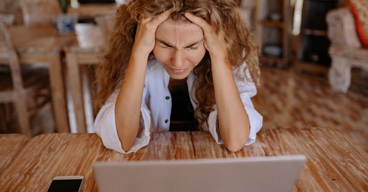 découvrez des conseils pratiques et des stratégies efficaces pour gérer le stress au travail. apprenez à reconnaître les signes de stress professionnel et à adopter des méthodes pour améliorer votre bien-être et votre productivité. transformez votre environnement de travail en un espace serein et épanouissant.