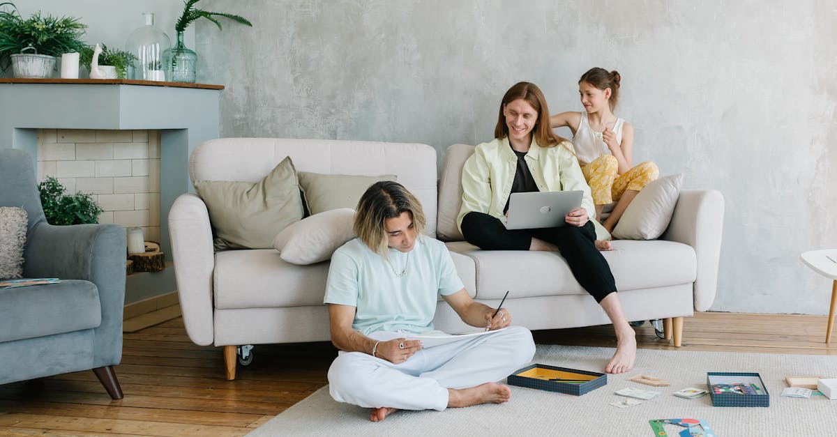 découvrez des stratégies efficaces pour améliorer le bien-être au travail. apprenez à créer un environnement de travail positif qui favorise la productivité, la motivation et la satisfaction des employés.