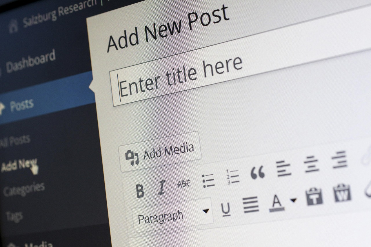découvrez ce qu'est un cms (content management system), ses avantages pour la création et la gestion de sites web, ainsi que des exemples populaires comme wordpress, joomla ou drupal.