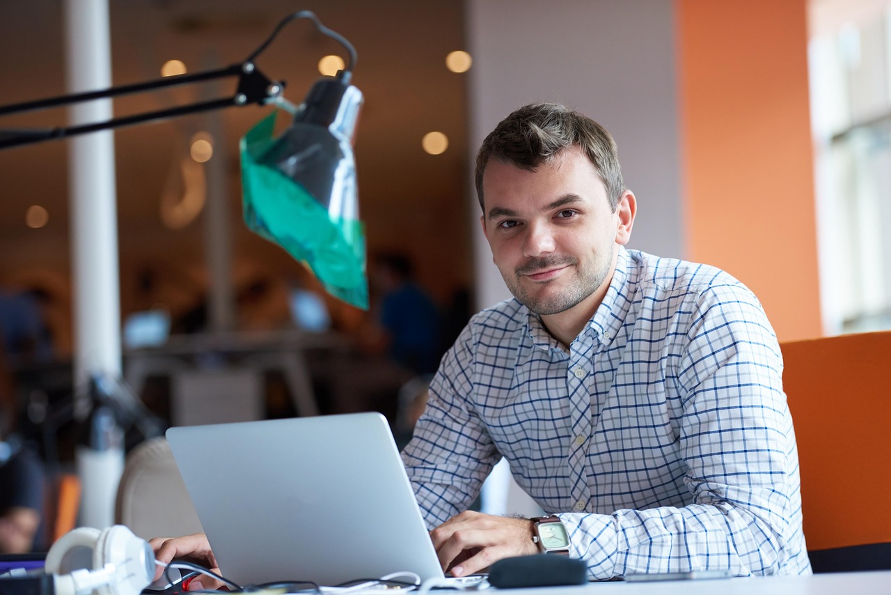 découvrez tout sur les avantages sociaux pour les employés : types de prestations, importance pour l’attraction et la rétention des talents, et conseils pour optimiser les programmes d’avantages dans votre entreprise.