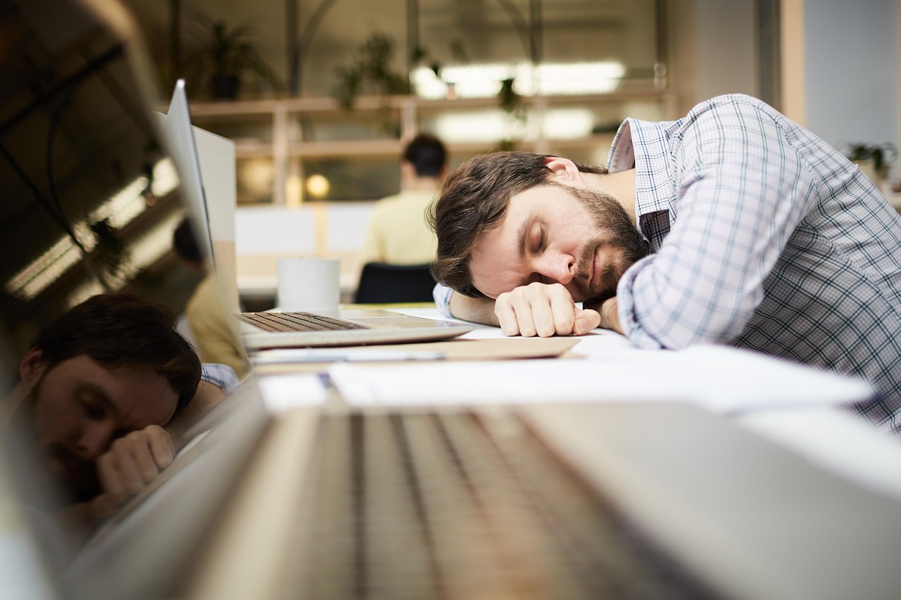 découvrez comment recueillir, analyser et utiliser le feedback des employés pour améliorer la motivation, la performance et l’engagement au sein de votre entreprise.