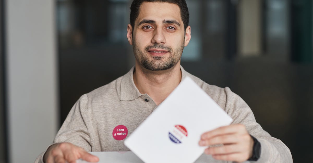 découvrez l'insertion professionnelle, sociale ou scolaire : définitions, enjeux et solutions pour accompagner les personnes vers une intégration réussie.