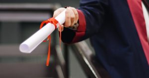 découvrez toutes les informations essentielles sur les bourses d’études : types de scholarships, critères d’éligibilité, conseils pour postuler et ressources pour financer votre parcours académique.