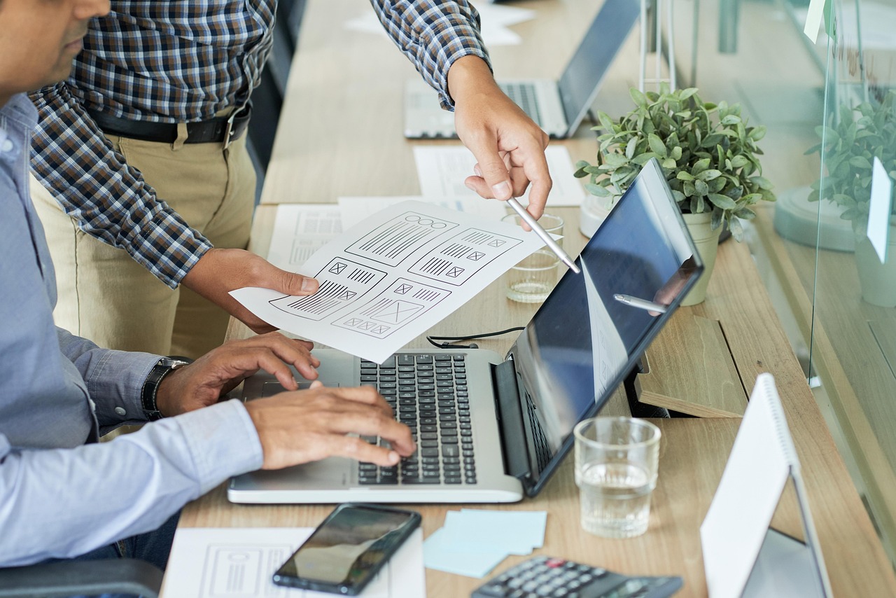 confiez la création de votre site à notre agence de web design : design moderne, expérience utilisateur optimale et solutions sur-mesure pour valoriser votre présence en ligne.